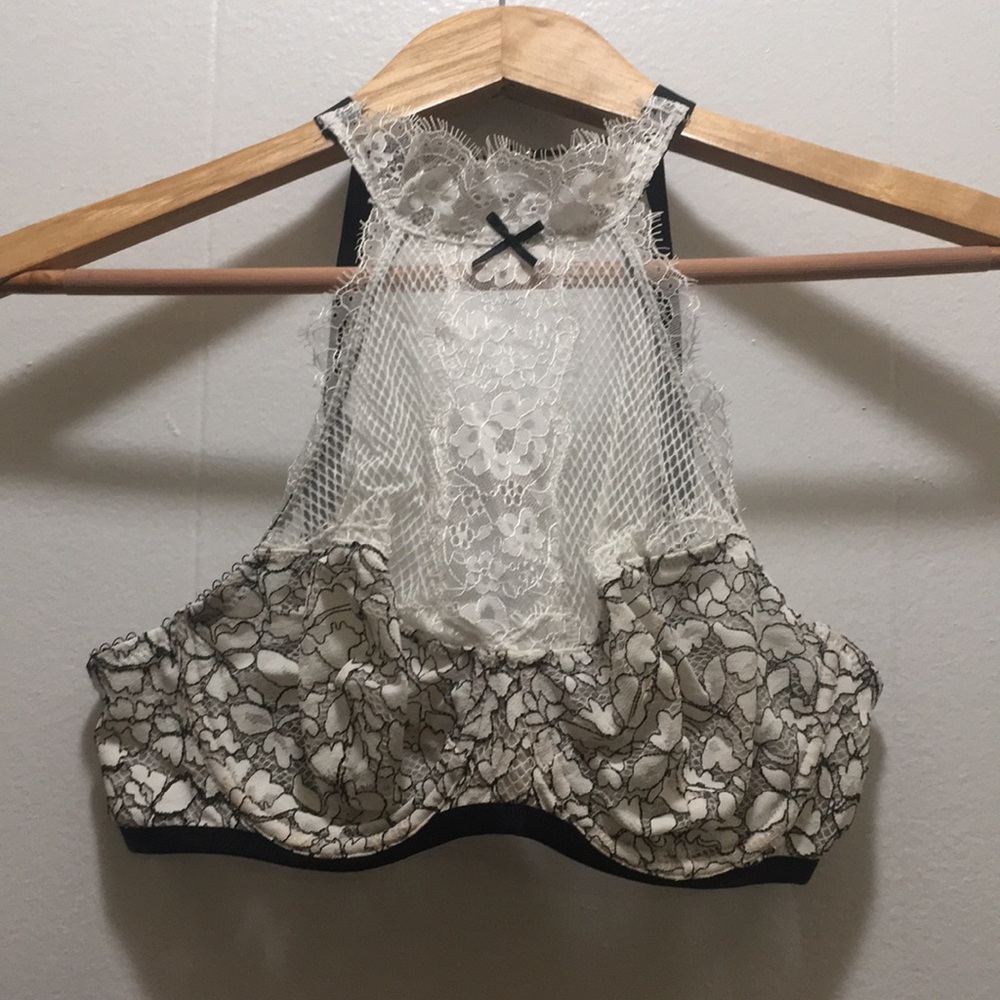 Victoria’s Secret Halter Lingerie Bra